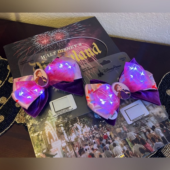 (1 Bow) Disney Parks Princess Anna Light-up Hair Clip - Picture 4 of 6